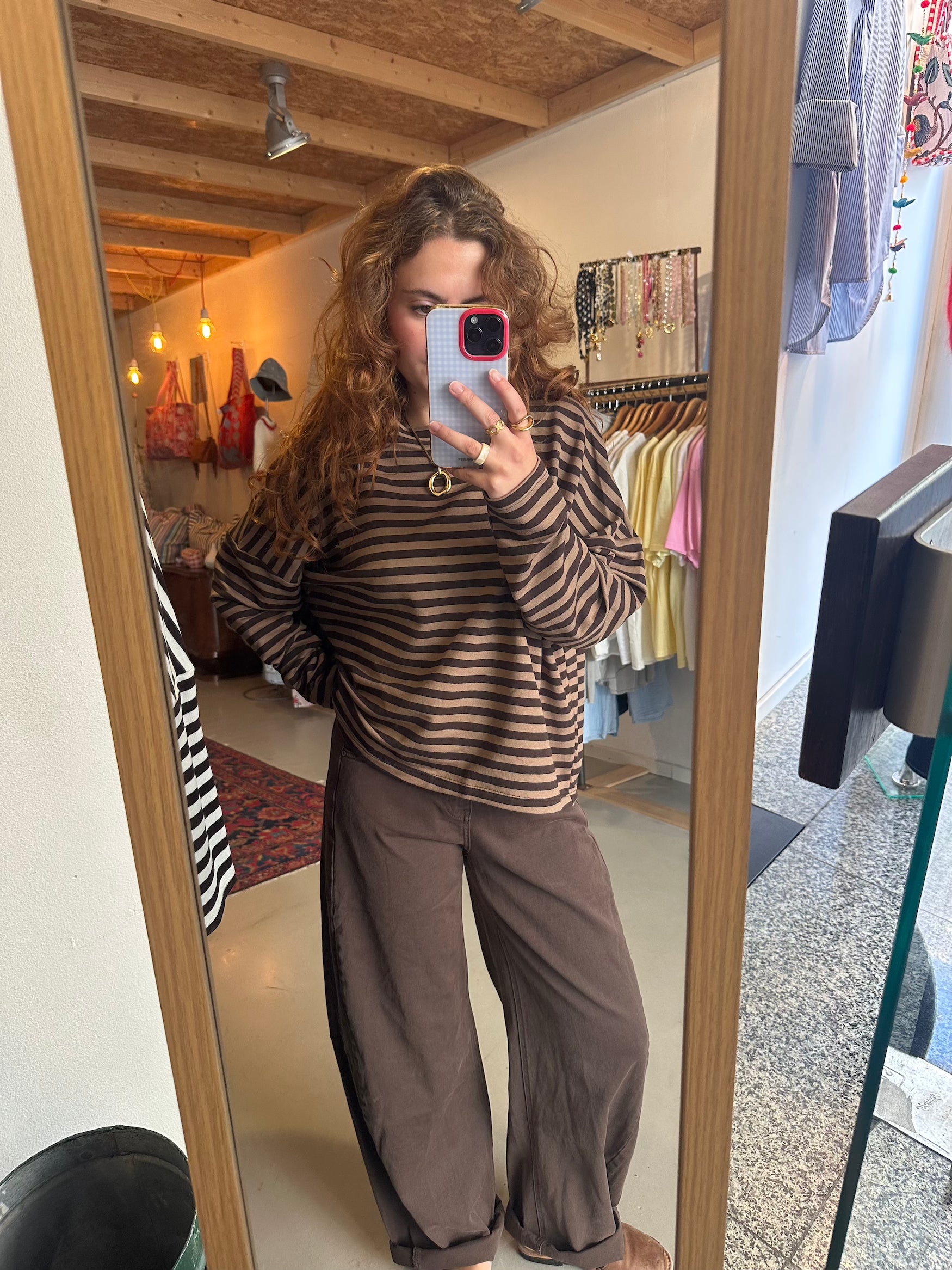 Barrel jeans poeder bruin