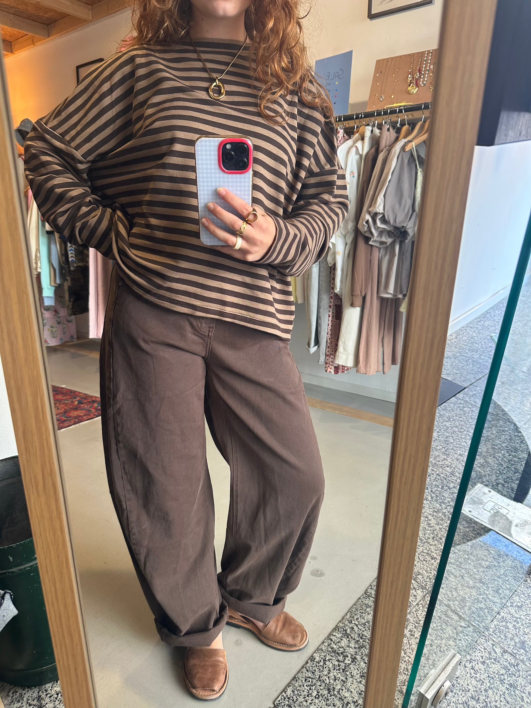 Barrel jeans poeder bruin