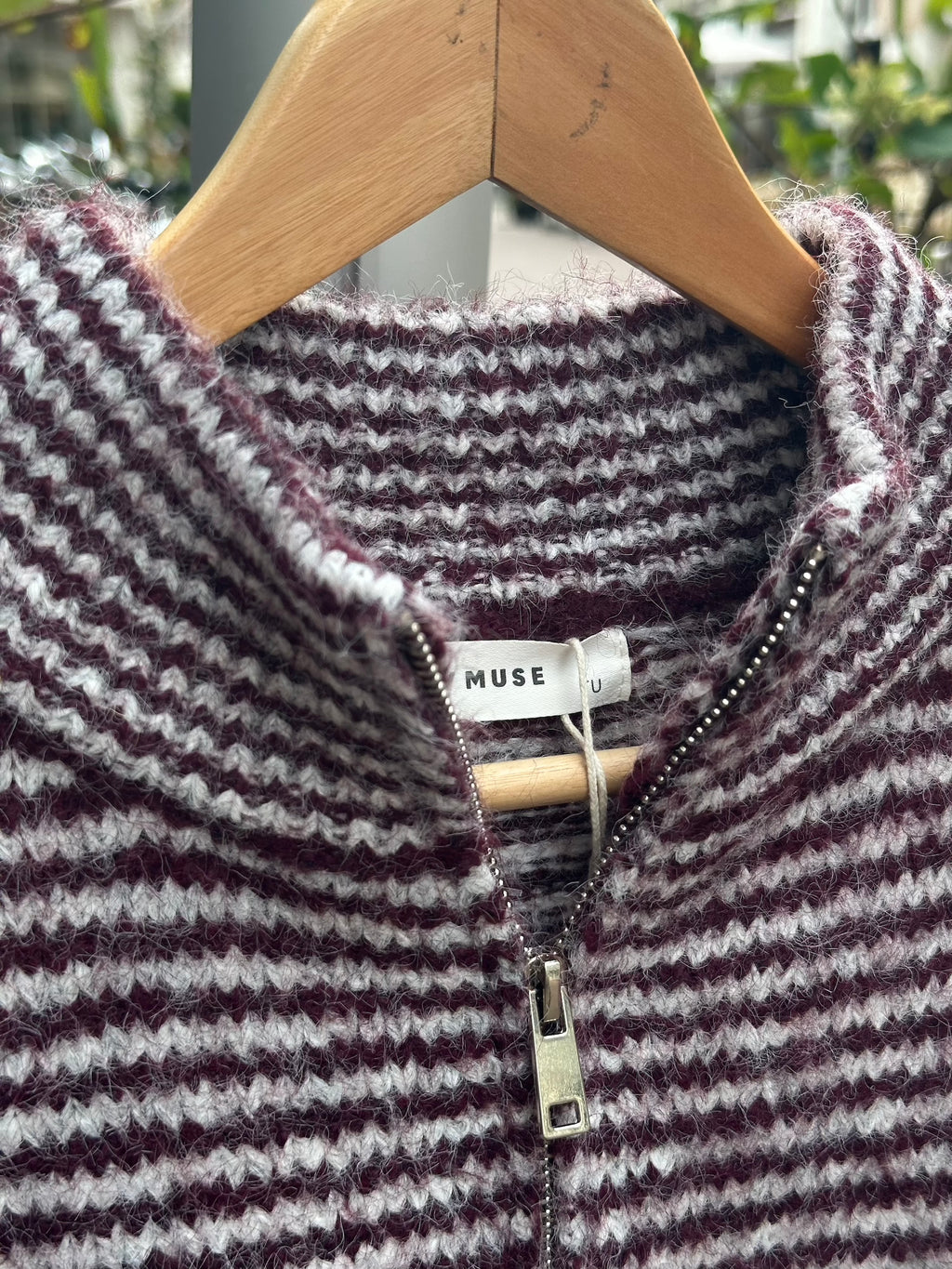 Rood streep vest rits