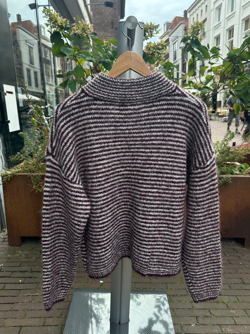 Rood streep vest rits